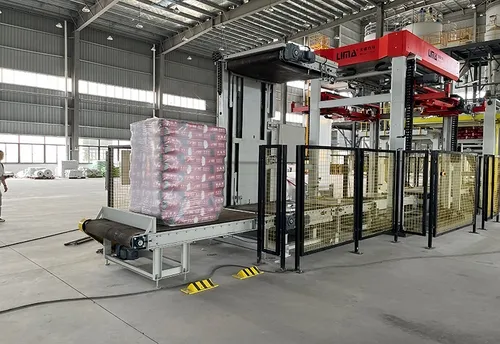Máy chụp màng co tự động dùng trong dây chuyền đóng gói không sử dụng pallet