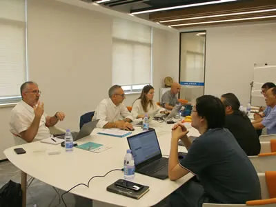 Khách hàng Ý đến công ty tham quan, khảo sát