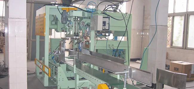 Chạy thử máy đóng gói tự động trước giao hàng